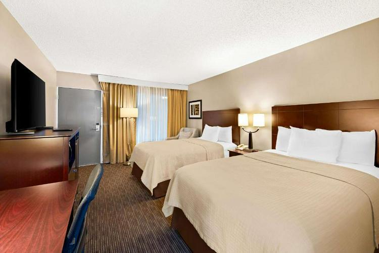 More Photos Of 3120 S Limit Ave, Sedalia Hotel For Sale