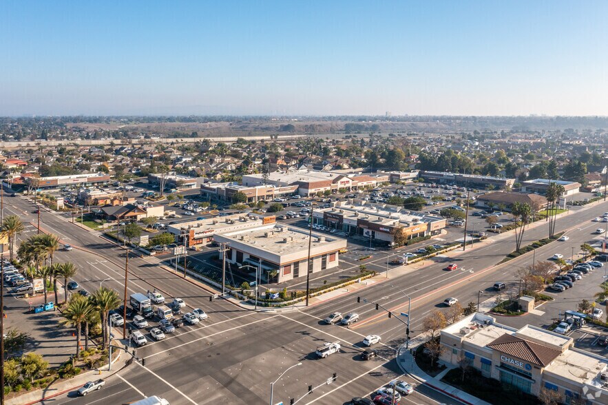 More Photos Of 10136 Adams Ave, Huntington Beach Restaurant For Lease