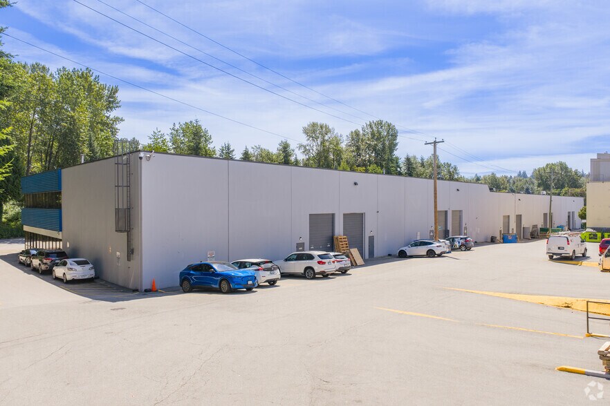 More Photos Of 8575 Government St, Burnaby Warehouse For Lease