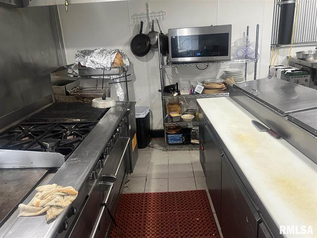 More Photos Of 1112 4th St, Fulton Apartments For Sale