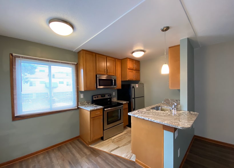 More Photos Of 2637 Pleasant Ave S, Minneapolis Apartments For Sale