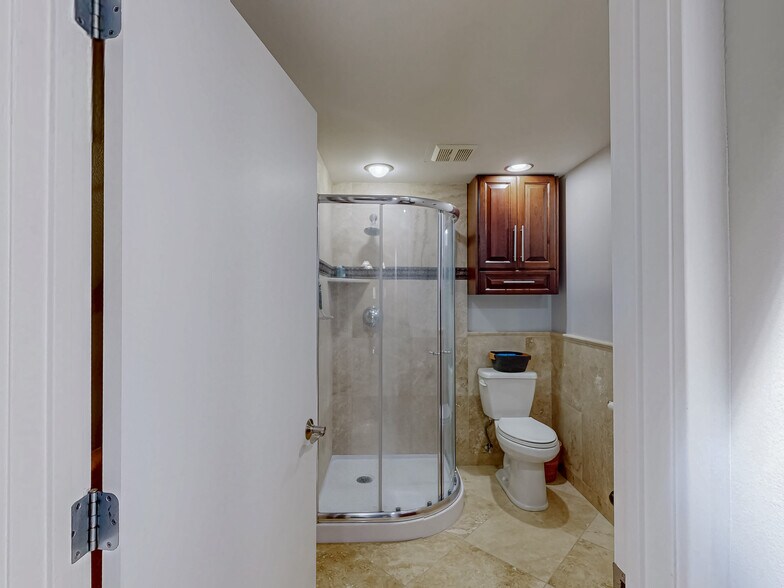 More Photos Of 139 N Grand Ave, Pullman Apartments For Sale