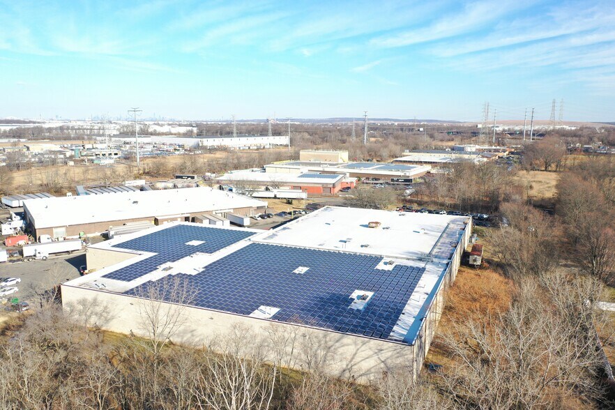 More Photos Of 600 Markley St, Port Reading Warehouse For Lease