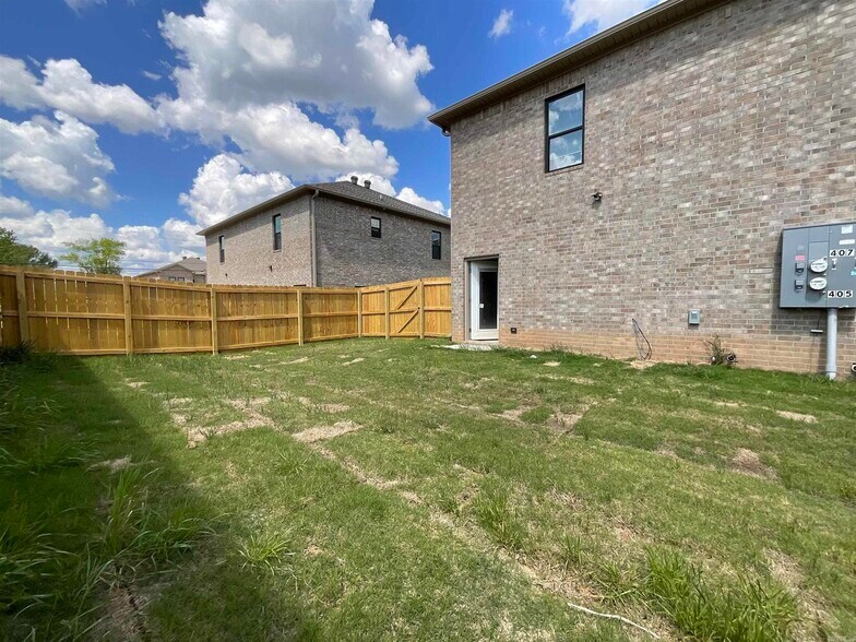 More Photos Of 405 & 407 E Center Street, Jacksonville Specialty For Sale