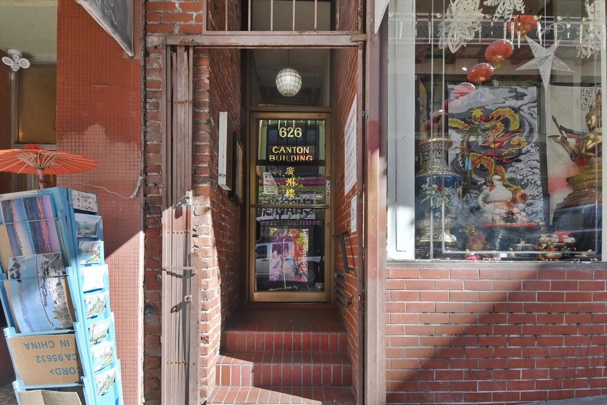 More Photos Of 626 Grant Ave, San Francisco Office For Lease