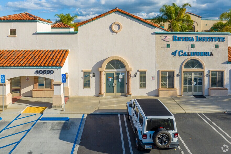 More Photos Of 40700 California Oaks Rd, Murrieta Medical For Lease