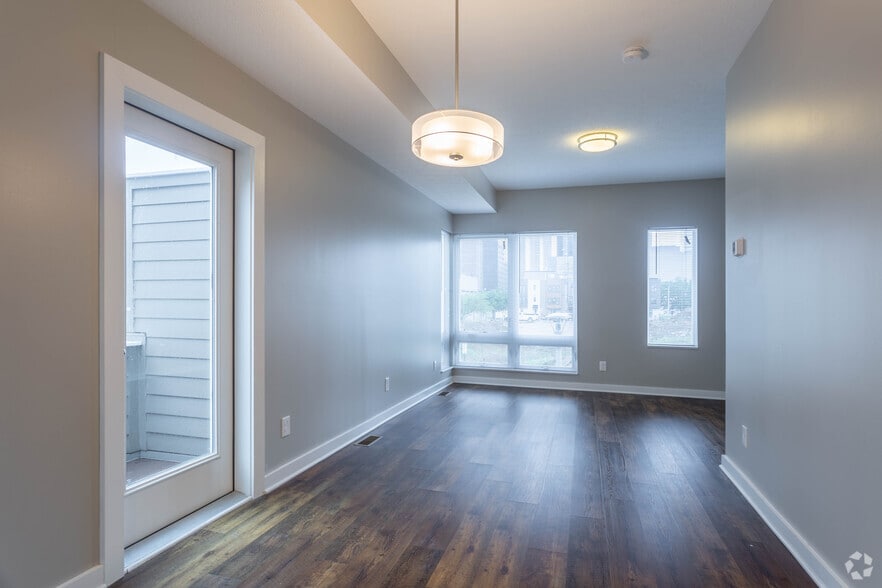 More Photos Of 1421 E 15th St, Cleveland Apartments For Sale