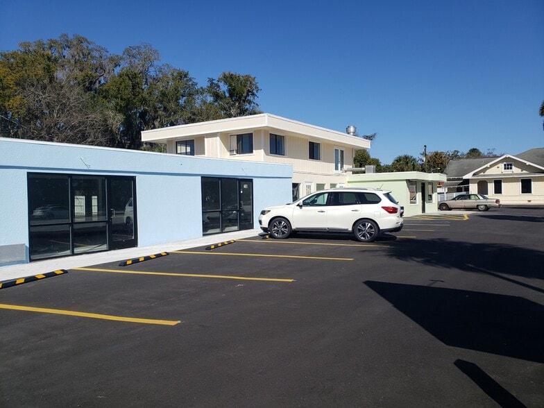 Primary Photo Of 700 N Main St, Kissimmee Office For Sale