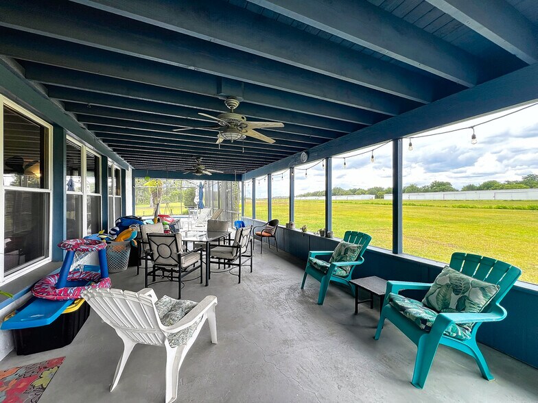 More Photos Of 7001 W Jones Ave, Mount Dora Airplane Hangar For Sale