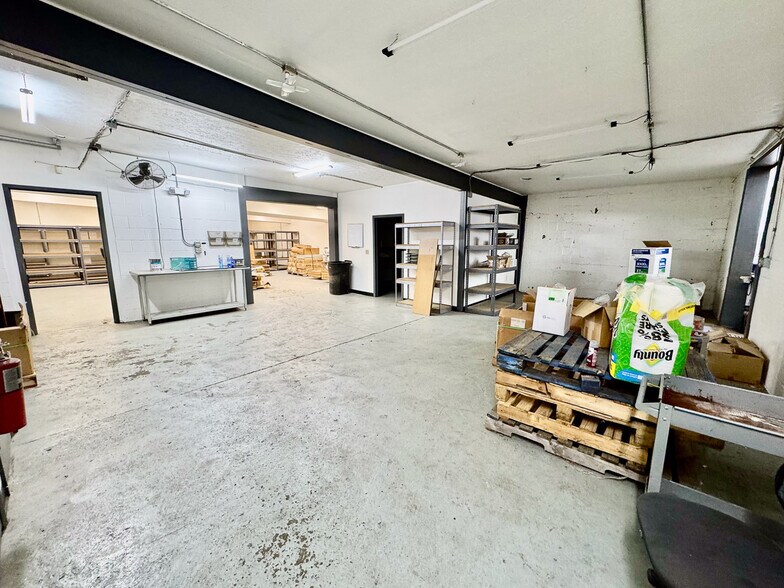 More Photos Of 1050 Triplett Blvd, Akron Warehouse For Sale