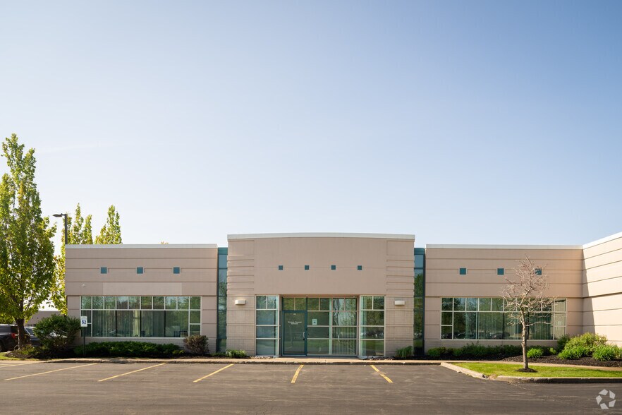 More Photos Of 75 Earhart Dr, Amherst Unknown For Lease