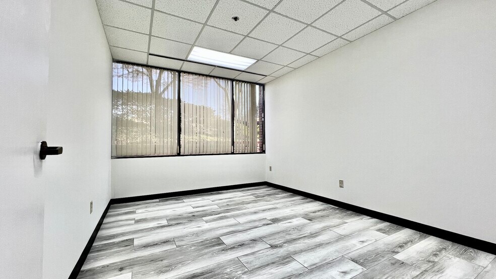 More Photos Of 40 Innovation Dr S, Peachtree Corners Loft Creative Space For Lease