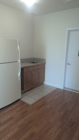 More Photos Of 10 Exchange Pl, West Grove General Retail For Lease