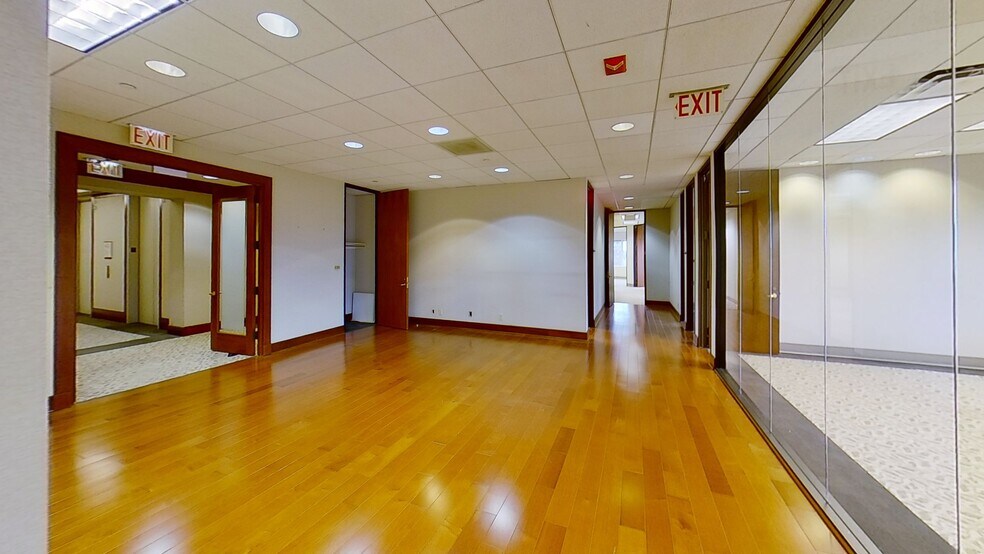 More Photos Of 1021 E Cary St, Richmond Office For Lease