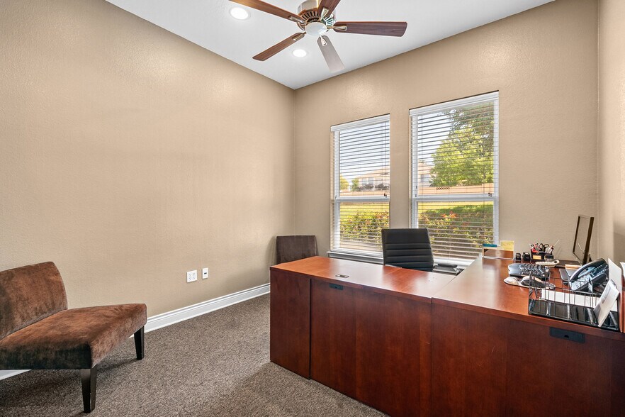 More Photos Of 1490 Rusk Rd, Round Rock Coworking Space