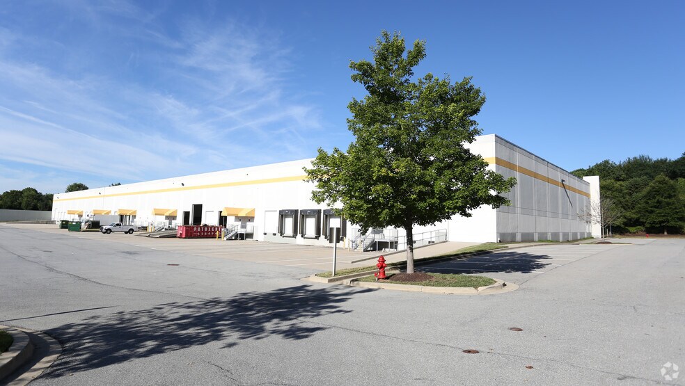 More Photos Of 15800 Commerce Ct, Upper Marlboro Unknown For Lease