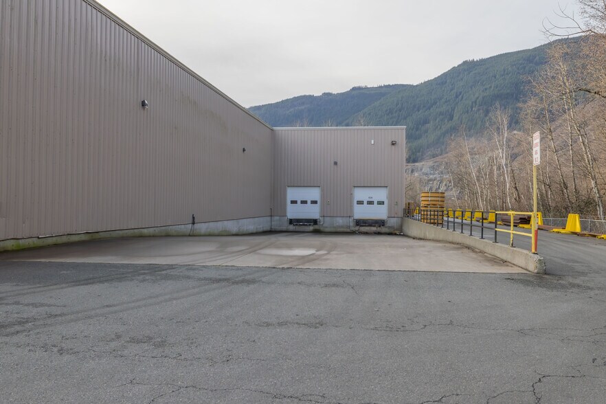 More Photos Of 2998 Cameron Rd, Agassiz Industrial For Sale