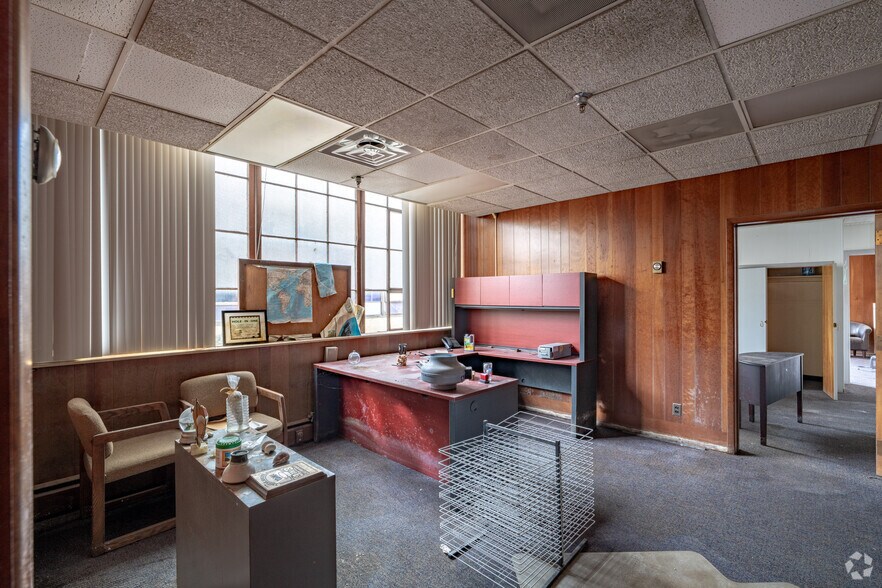 More Photos Of 203 Eggert Rd, Buffalo Warehouse For Sale