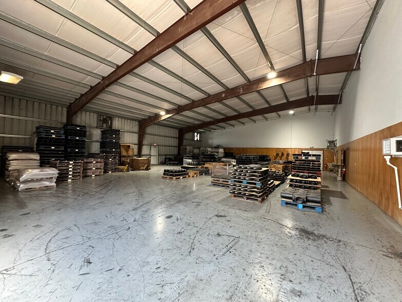 More Photos Of 101 S Bernard Rd, Broussard Industrial For Sale