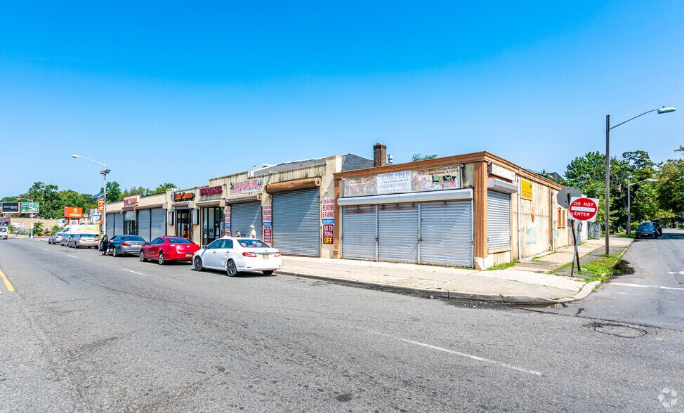 More Photos Of 907 S Orange Ave, East Orange Storefront For Lease