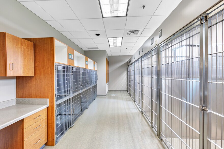 More Photos Of 2141 Lime Kiln Rd, Green Bay Medical For Sale