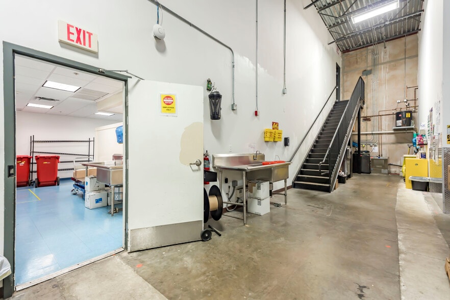 More Photos Of 3900 NW 126th Ave, Coral Springs Warehouse For Sale