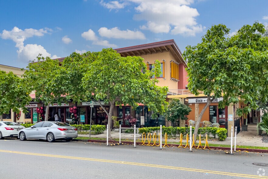 More Photos Of 143 Hekili St, Kailua Storefront For Lease