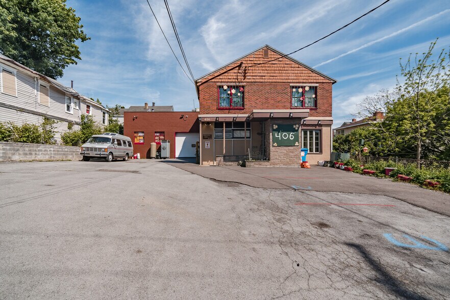 More Photos Of 406-408 Kirkpatrick St, Syracuse Freestanding For Sale