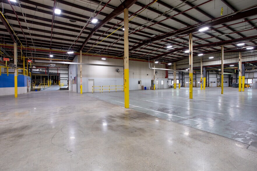 More Photos Of 125 Pecks Rd, Pittsfield Warehouse For Sale