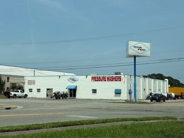 Primary Photo Of 300 Aberdeen Rd, Hampton Industrial For Sale