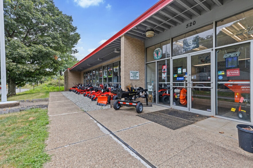 More Photos Of 520 E Bruceton Rd, Pittsburgh Freestanding For Sale