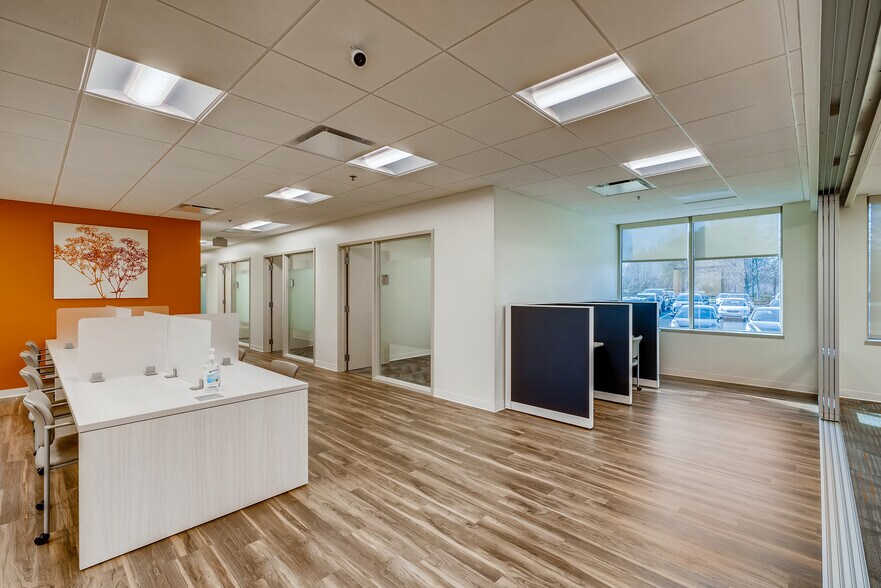 More Photos Of 6470 E Johns Crossing, Johns Creek Coworking Space