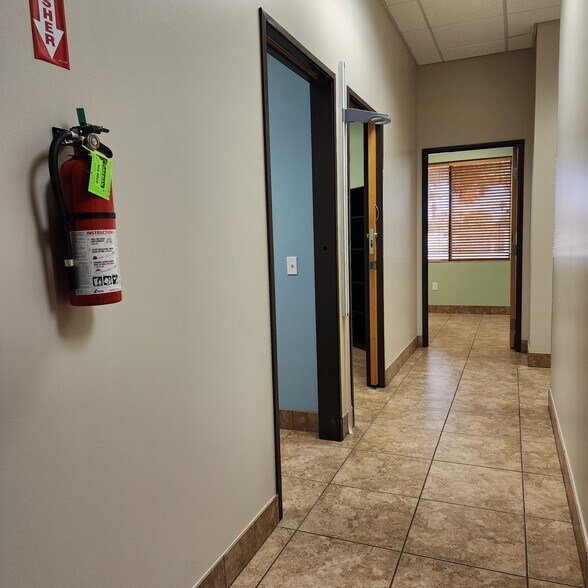 More Photos Of 3710 W Greenway Rd, Phoenix Medical For Sale