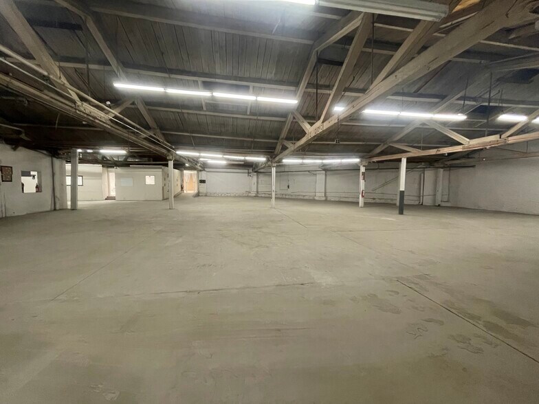 More Photos Of 1901 W Courtland St, Philadelphia Manufacturing For Sale