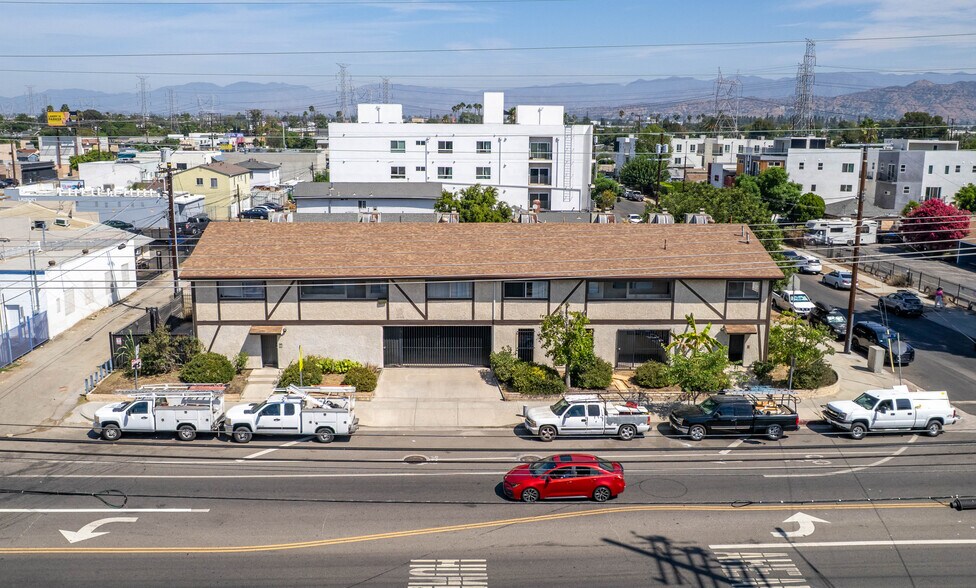 More Photos Of 6003 Craner Ave, North Hollywood Apartments For Sale