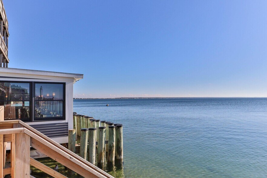 More Photos Of 539 Commercial St, Provincetown Storefront Retail Residential For Sale