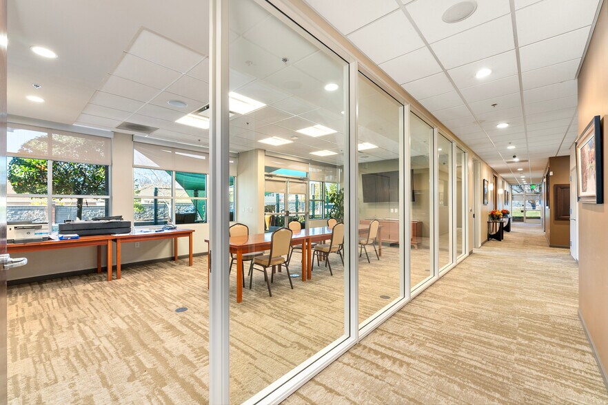 More Photos Of 975 Reserve Dr, Roseville Medical For Sale
