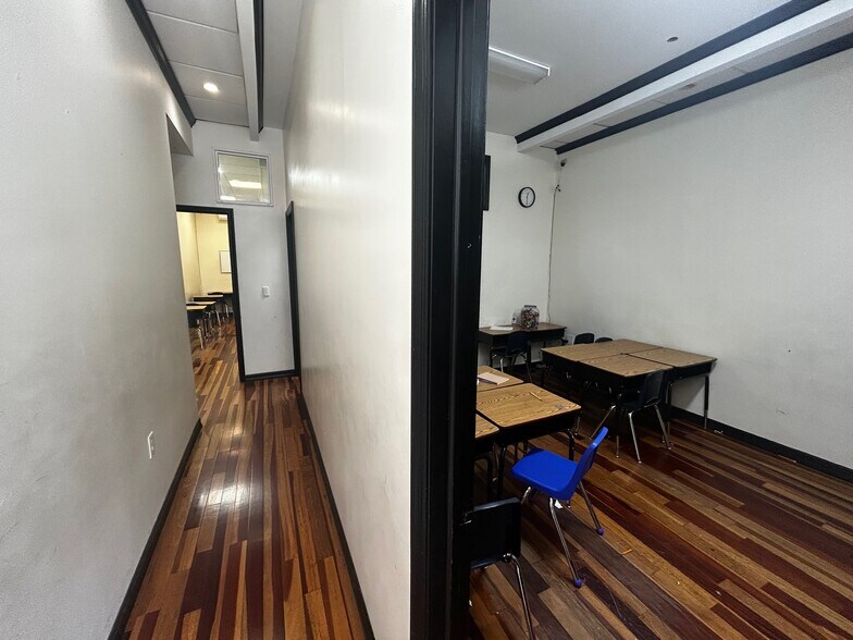 More Photos Of 9008 5th Ave, Brooklyn Storefront Retail Residential For Lease