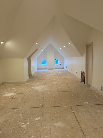 More Photos Of 306 E Gay St, Columbus Loft Creative Space For Lease