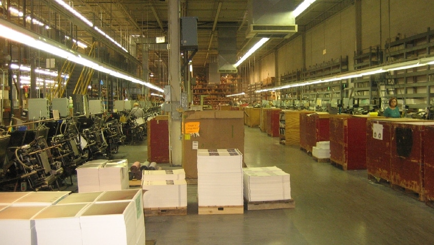 More Photos Of 6247-6253 W 74th St, Bedford Park Warehouse For Sale