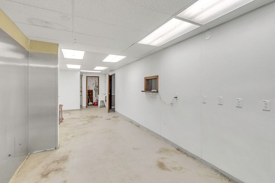 More Photos Of , Ware General Retail For Sale