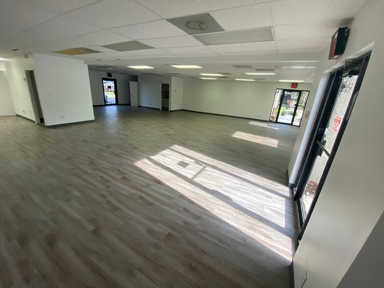 More Photos Of 13555 Automobile Blvd, Clearwater Medical For Lease