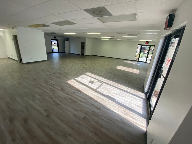 More Photos Of 13555 Automobile Blvd, Clearwater Medical For Lease