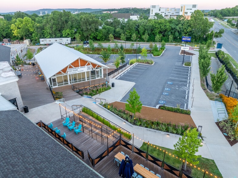 More Photos Of 517 W Martin Luther King Blvd, Fayetteville Restaurant For Lease