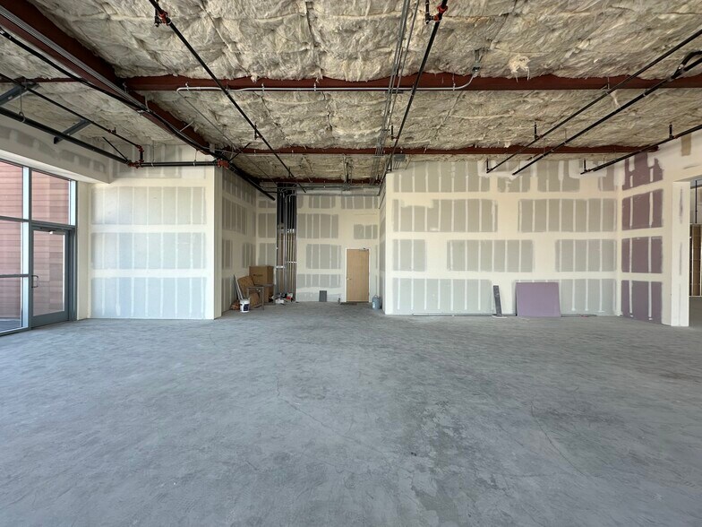More Photos Of 4625-4635 Admiralty Way, Marina Del Rey Unknown For Lease