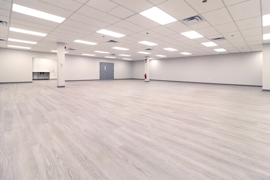 More Photos Of 1740 Golden Mile Hwy, Monroeville Research And Development For Sale