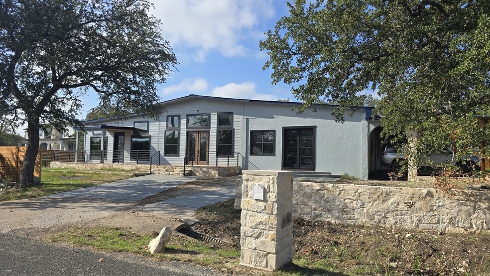 Primary Photo Of 17621 Stacey Ln, Lago Vista Lodge Meeting Hall For Lease