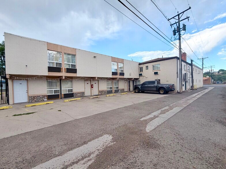 More Photos Of 520 Railroad Ave, Rifle Hotel For Sale