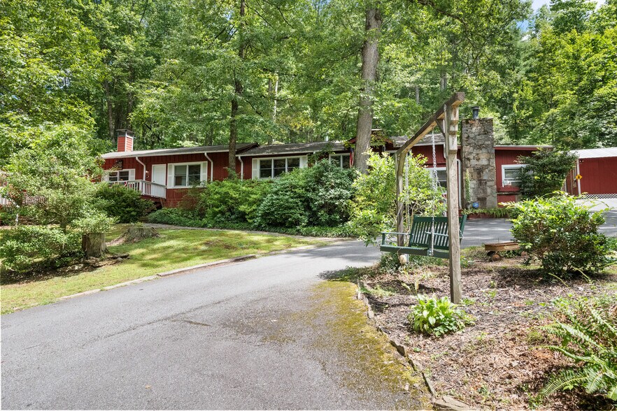 More Photos Of 15702 Highway 197 N, Clarkesville Hospitality For Sale