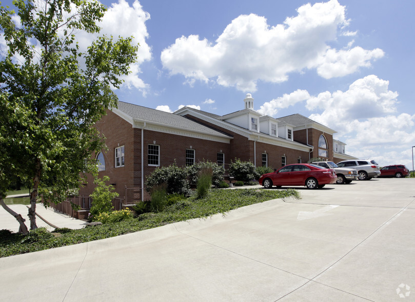 Primary Photo Of 461 Wadsworth Rd, Orrville Office For Lease